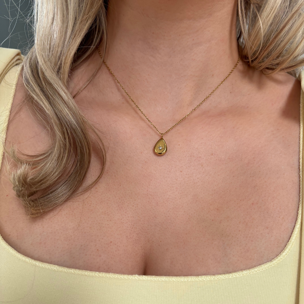 Clara Necklace
