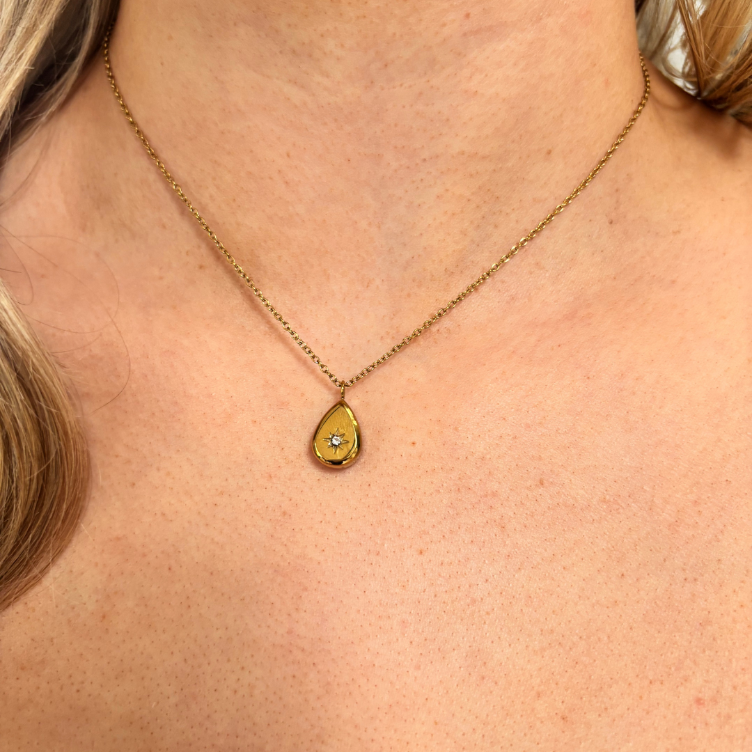 Clara Necklace