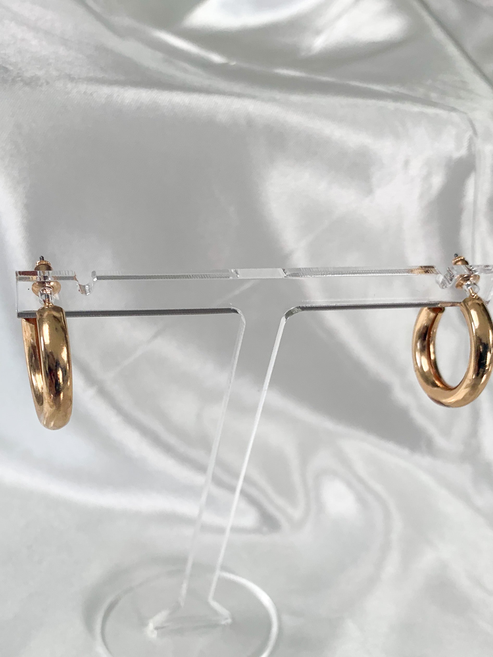 Maya Hoops